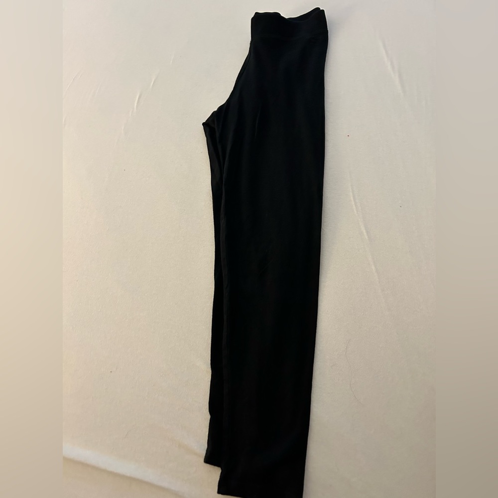 Black leggings